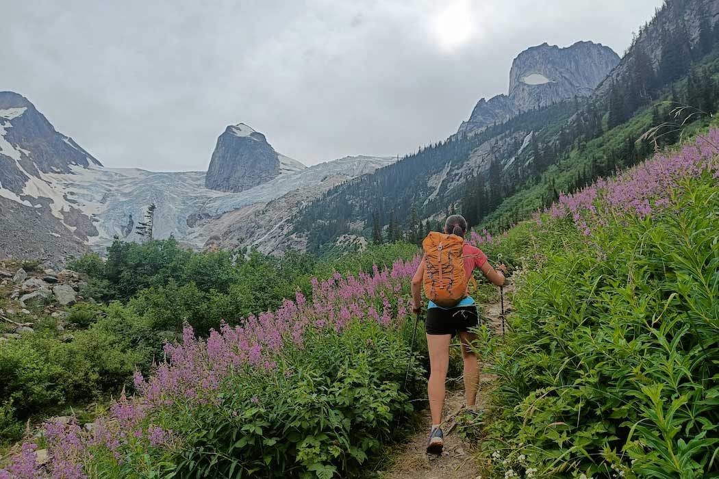 Trekking-viaggio-Canada-Rockies Viaggio tour Canada Rockies trekking arrampicata alpinismo Vertical Adventours outdoor experience travel designer