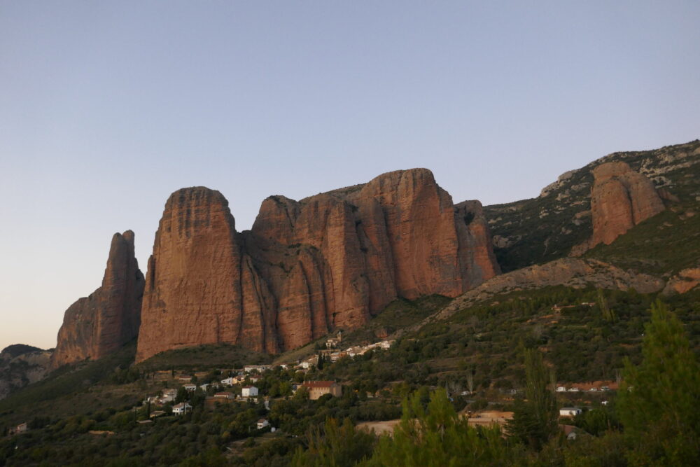 viaggio travel arrampicata climbing Spagna Spain Riglos vertical adventours